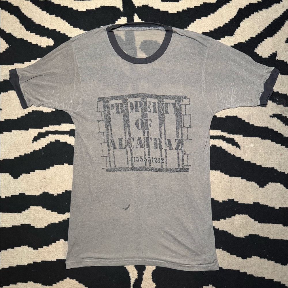 Gray “Prisoner Of Alcatraz” Men's T-Shirt